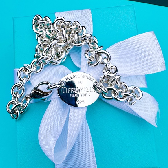 Tiffany & Co. Return to Tiffany Oval Tag Choker in Sterling Silver - Picture 3 of 5